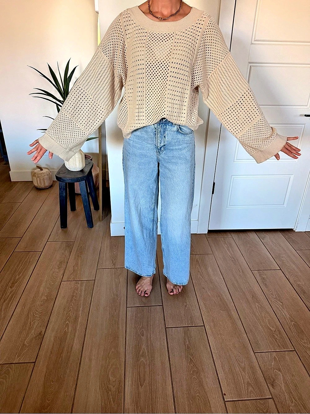 Anthropologie Open Knit Crewneck Sweater in Cream Size Medium
